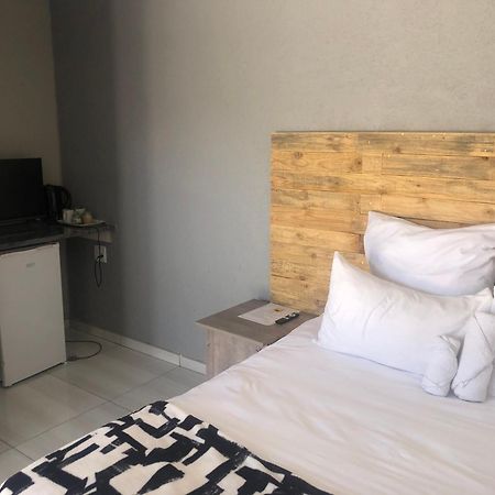 The Nest Overnight And Accommodation Usakos Exteriér fotografie