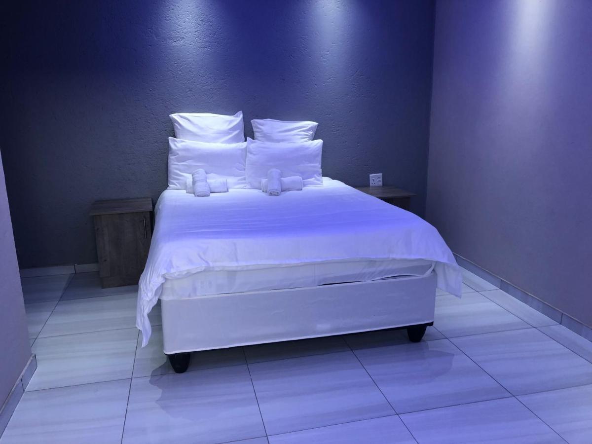 The Nest Overnight And Accommodation Usakos Exteriér fotografie