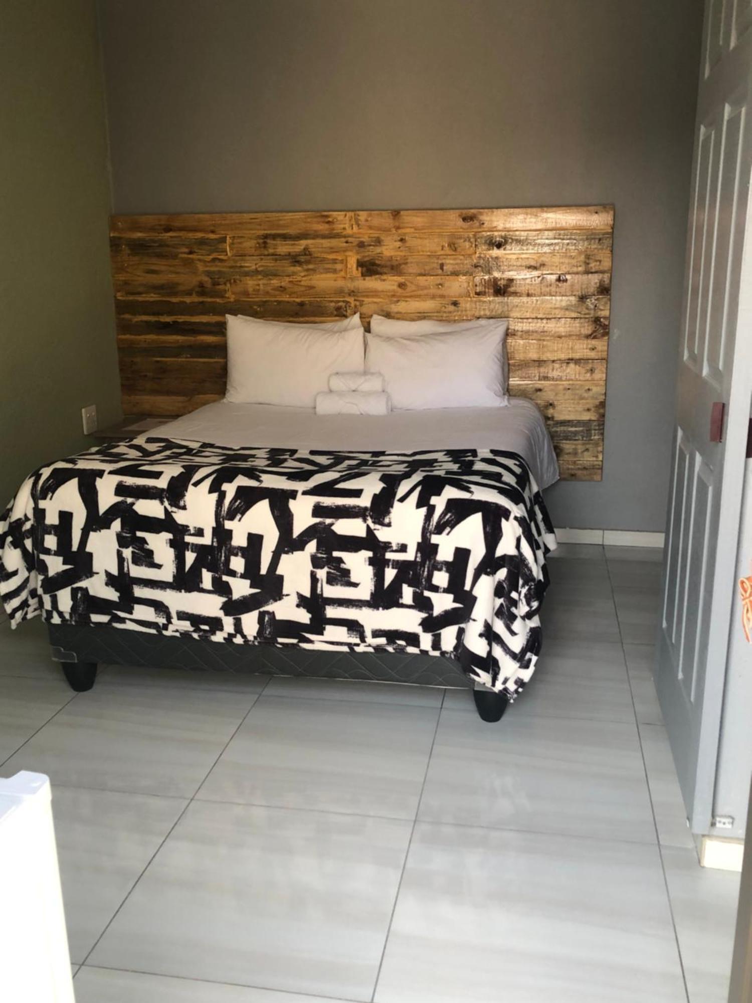 The Nest Overnight And Accommodation Usakos Exteriér fotografie